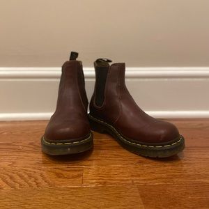 Doc Marten Red-brown Chelsea Ankle Boots 🥾
